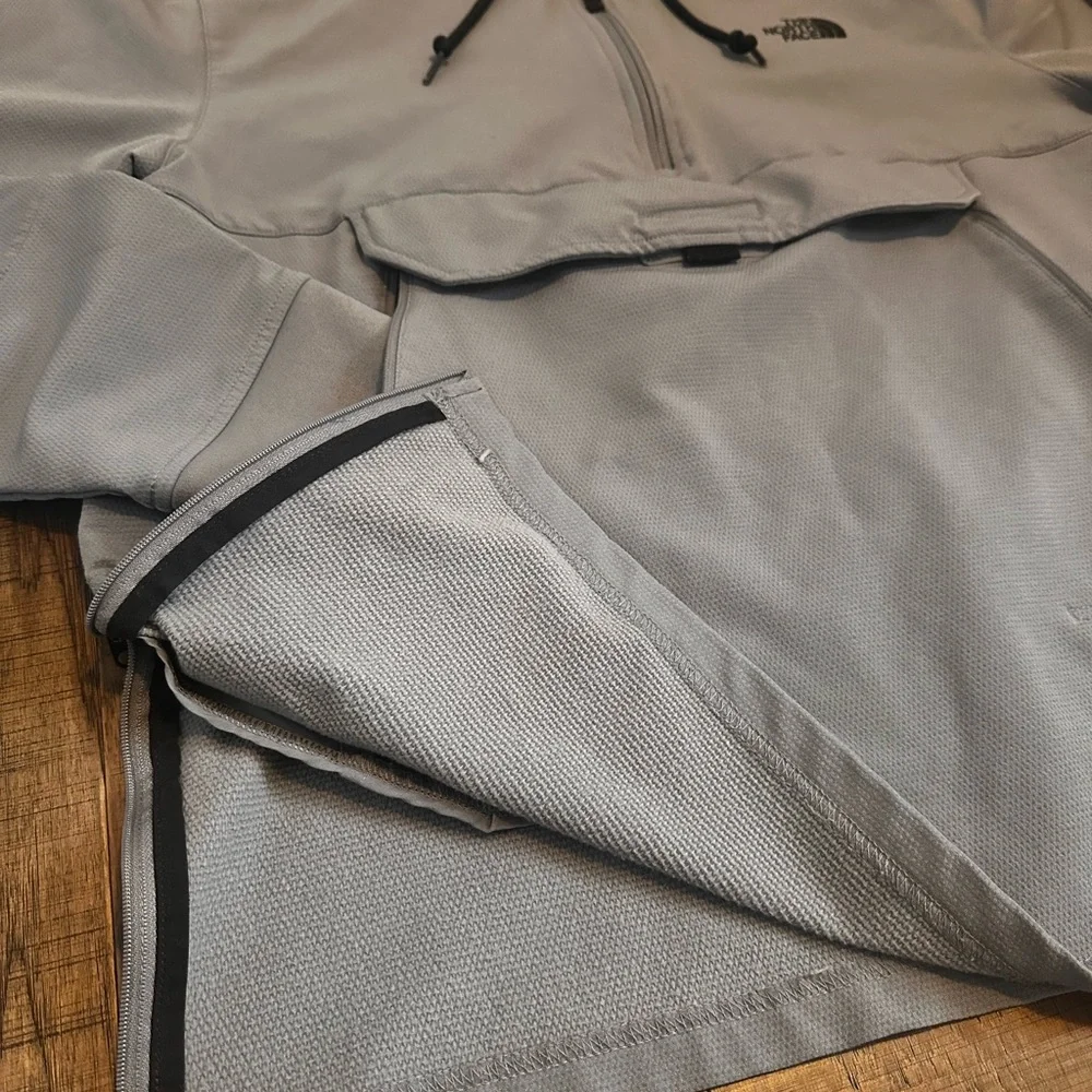 The North Face Tekno Ridge Men’s 1/4 Zip Pullover Activewear